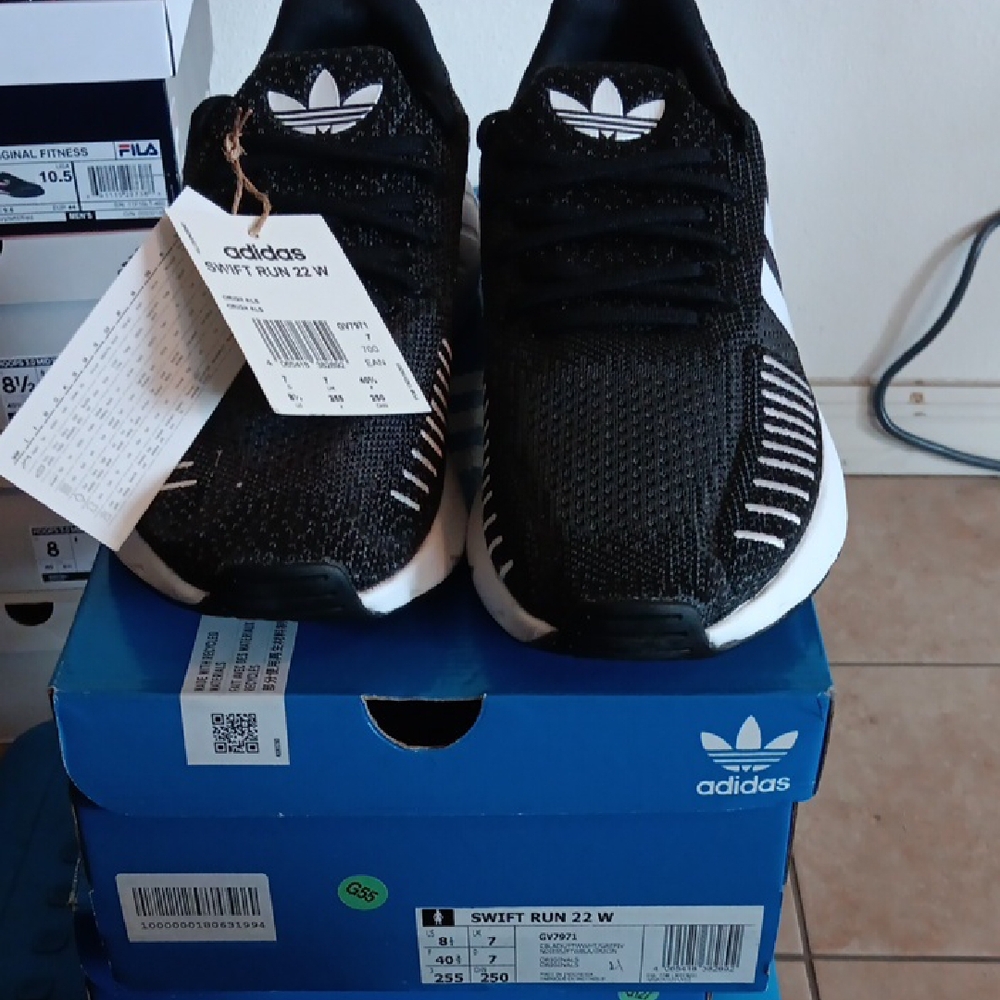 Adidas Black Swift Run Sneakers